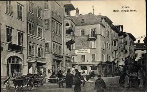 Ak Bozen Bolzano Südtirol, Partie beim Torggl Haus, Weinstube