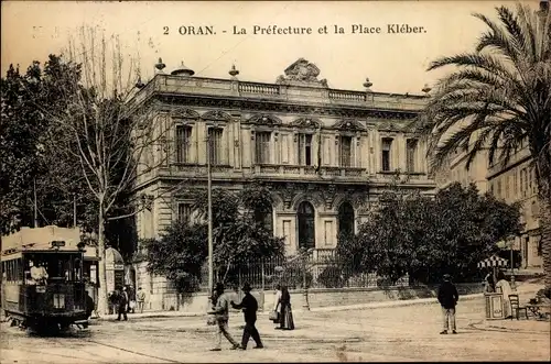 Ak Oran Algerien, La Prefecture et la Place Kleber, tramway
