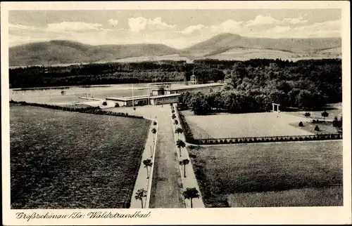 Ak Großschönau in der Oberlausitz, Waldstrandbad und die umliegende Landschaft