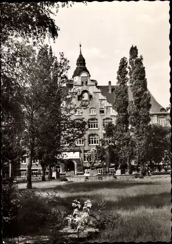 Ak Gröba Riesa an der Elbe Sachsen, Friedrich Engels Oberschule am Ebertplatz
