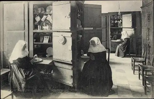 Ak Gand Gent Ostflandern, Mont Saint Amand, Beguiange, Soeurs au Refectoire