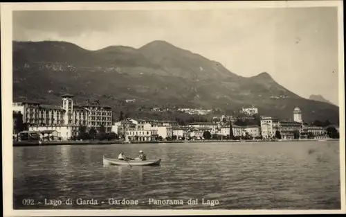 Ak Gardone Lago di Garda Lombardia, Panorama dal Lago, Ruderboot