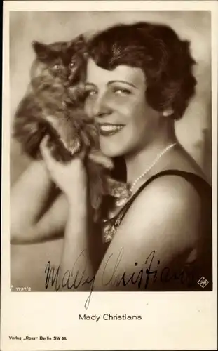 Ak Schauspielerin Mady Christians, Portrait, Katze, Ross Verlag 1737 2, Autogramm