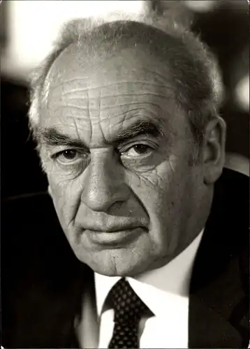 Ak Journalist und Intendant Hans Bausch, SDR, Autogramm