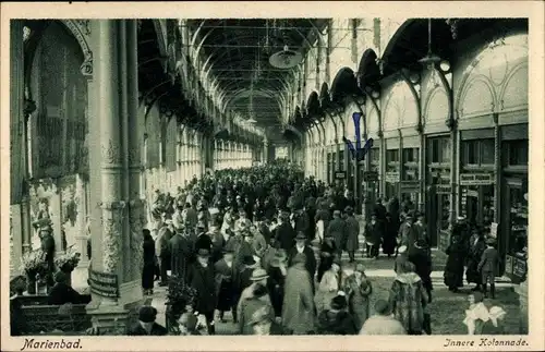 Ak Mariánské Lázně Marienbad Region Karlsbad, Innere Kolonnade, Confiserie Franziska Walter