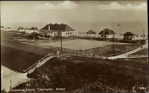 Ak Ostseebad Dahme in Holstein, Tennisplatz, Strand