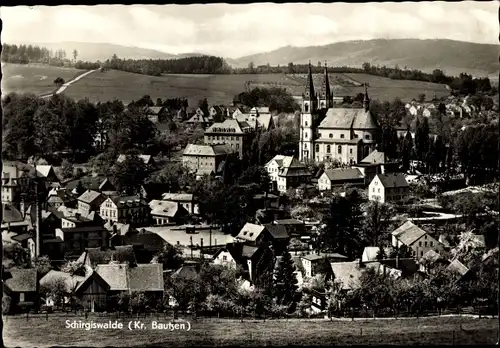 Ak Schirgiswalde in der Oberlausitz, Teilansicht vom Ort, Kirche