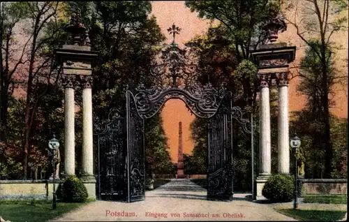 Ak Potsdam, Eingang von Sanssouci am Obelisken, Säule