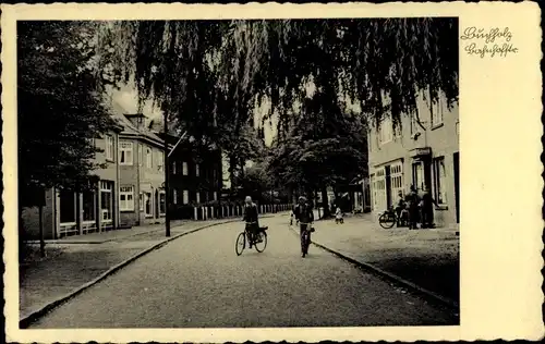 Ak Buchholz Stendal in der Altmark, Straßenpartie, Radfahrer