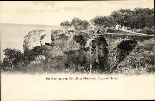 Ak Sirmione Lago di Garda Lombardia, Die Grotten von Catull