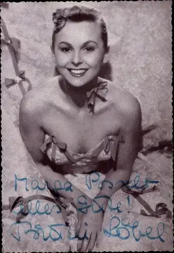 Foto Schauspielerin Bruni Löbel, Portrait, Autogramm
