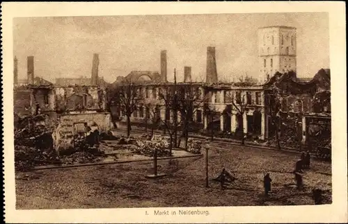 Ak Nidzica Neidenburg Ostpreußen, Markt, Kriegszerstörung 1. WK