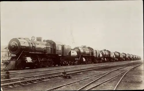 Ak Britische Eisenbahnen, Dampfloks