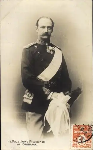 Ak König Friedrich VIII. von Dänemark, Portrait, Uniform, Helm