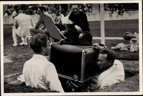 Sammelbild Olympia 1936, Filmoperateur mit Kamera