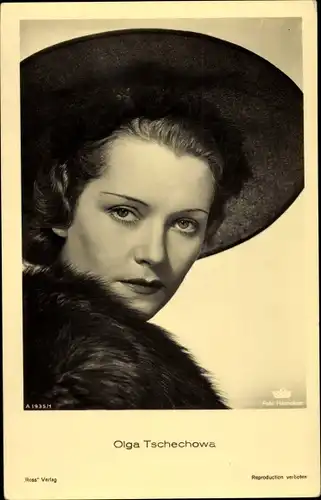 Ak Schauspielerin Olga Tschechowa, Portrait mit Hut, Ross Verlag A 1935 1