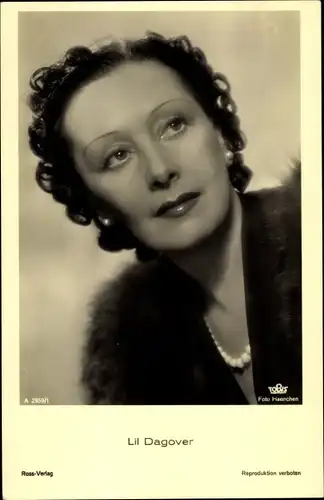 Ak Schauspielerin Lil Dagover, Ross Verlag A 2959 1, Portrait, Tobis Film