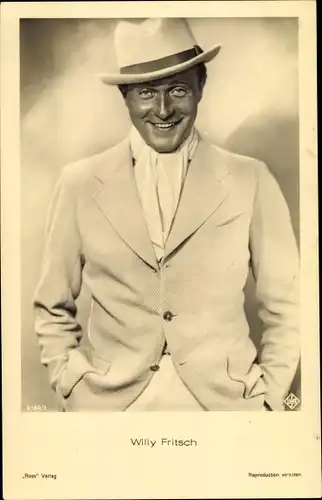 Ak Schauspieler Willy Fritsch, Portrait, Hut, Ross
