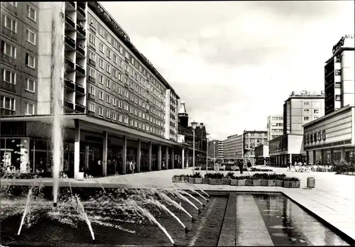 Ak Karl Marx Stadt Chemnitz in Sachsen, Rosenhof, Springbrunnen, Plattenbauten