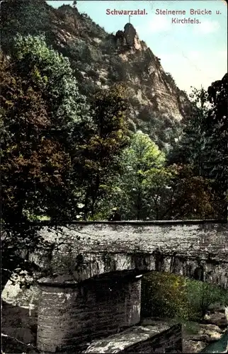 Ak Schwarzburg in Thüringen, Steinerne Brücke und Kirchfels im Schwarzatal