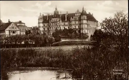 Ak Güstrow in Mecklenburg, Schloss