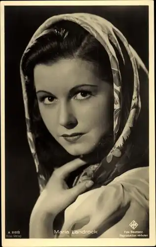 Ak Schauspielerin Maria Landrock, Portrait mit Kopftuch, Ross Verlag A 3107 2, Ufa Film