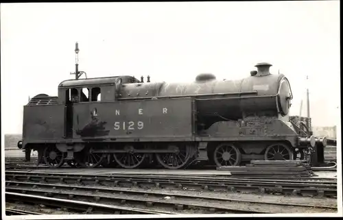 Foto Ak Britische Eisenbahn, Dampflok, Tender 5129, LNER