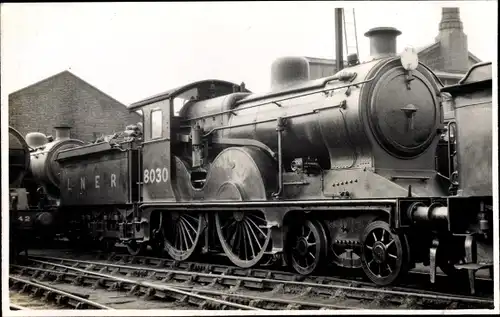Foto Ak Britische Eisenbahn, Dampflok, Tender 8030, LNER