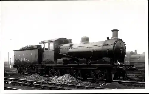 Ak Britische Eisenbahn, Dampflok, Tender 1174 E, LNER