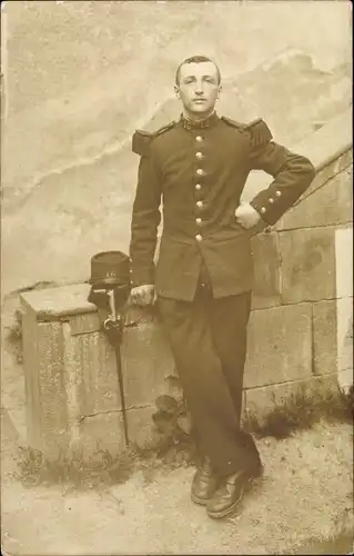 Foto Ak Französischer ? Soldat in Uniform, Regiment 16