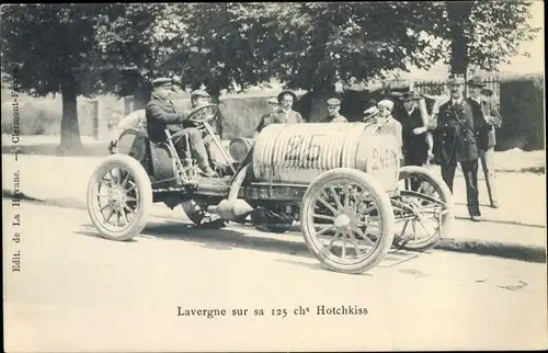 Ak Lavergne sur sa Hotchkiss, Auto