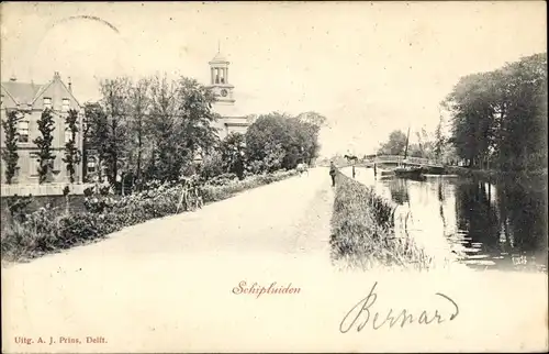 Ak Schipluiden Südholland Niederlande, Straßenpartie am Fluss, Brücke