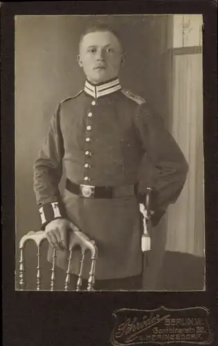 Kabinett Foto Berlin Tiergarten, Deutscher Soldat in Uniform, Standportrait