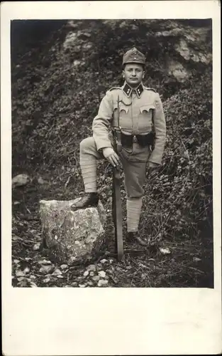 Foto Ak KuK Soldat in Uniform, Standportrait