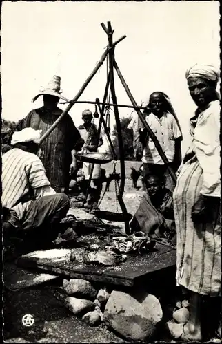 Ak Scenes et Types d'Afrique du Nord, les Souks, la Boucherie