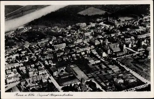 Ak Riesa an der Elbe Sachsen, Fliegeraufnahme, Kirche, Wasserturm