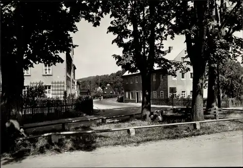 Ak Lichtenberg im Erzgebirge, Am historischen Steinkreuz