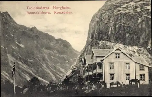 Ak Horgheim Romsdalen Norwegen, Troldtinderne, Romsdalshorn, Hotel, Kutschen