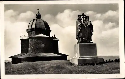 Ak Radhošť Radhoscht Region Pardubice, Kapelle und Statue Hlg. Cyril und Method