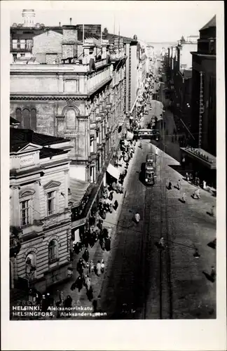 Foto Ak Helsinki Finnland, Blick auf Aleksanterinkatu, Tram