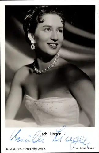Ak Schauspielerin Uschi Lingen, Portrait, Halskette