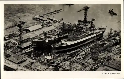 Ak Krimpen aan den IJssel Südholland, C. van der Giessen en Zonen Scheepswerven, MS Tjiwangi