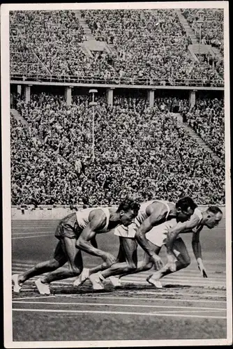 Sammelbild Olympia 1936, Zehnkämpfer beim Start zum 100m Lauf, Bonnet