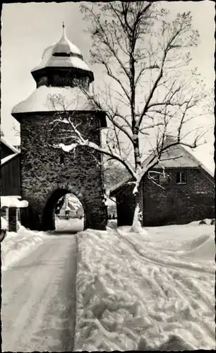 Ak Stolberg im Harz, Rittertor Westseite, Winteransicht