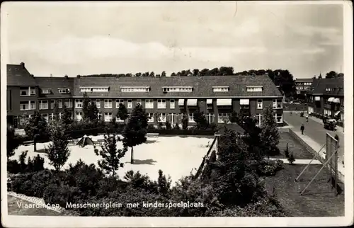 Ak Vlaardingen Südholland, Messchaertplein met kinderspeelplaats