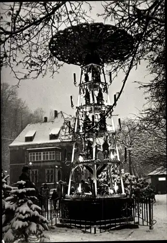 Ak Schwarzenberg im Erzgebirge Sachsen, Weihnachtspyramide, Winter