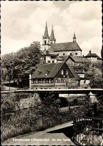 Ak Schirgiswalde in der Lausitz, An der Spree, Brücke, Kirche