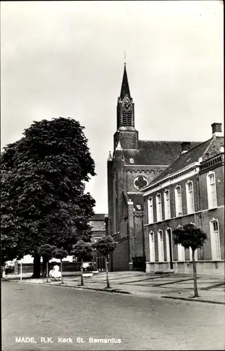 Ak Made Drimmelen Nordbrabant Niederlande, R. K. Kerk St. Bernardus