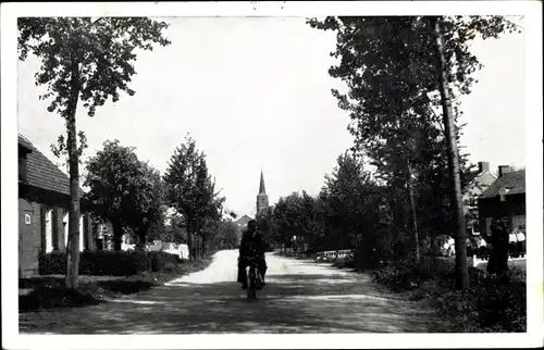 Ak Megen Nordbrabant, Kapelstraat, Radfahrer