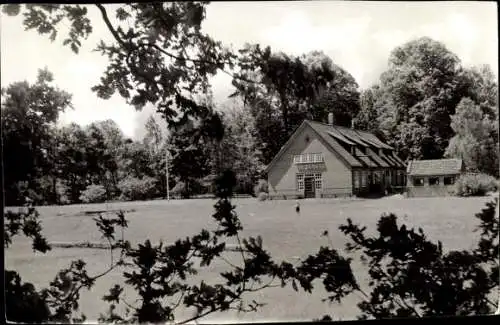 Ak Bergen op Zoom Nordbrabant Niederlande, Jeugdherberg Klavervelden, Speelveld